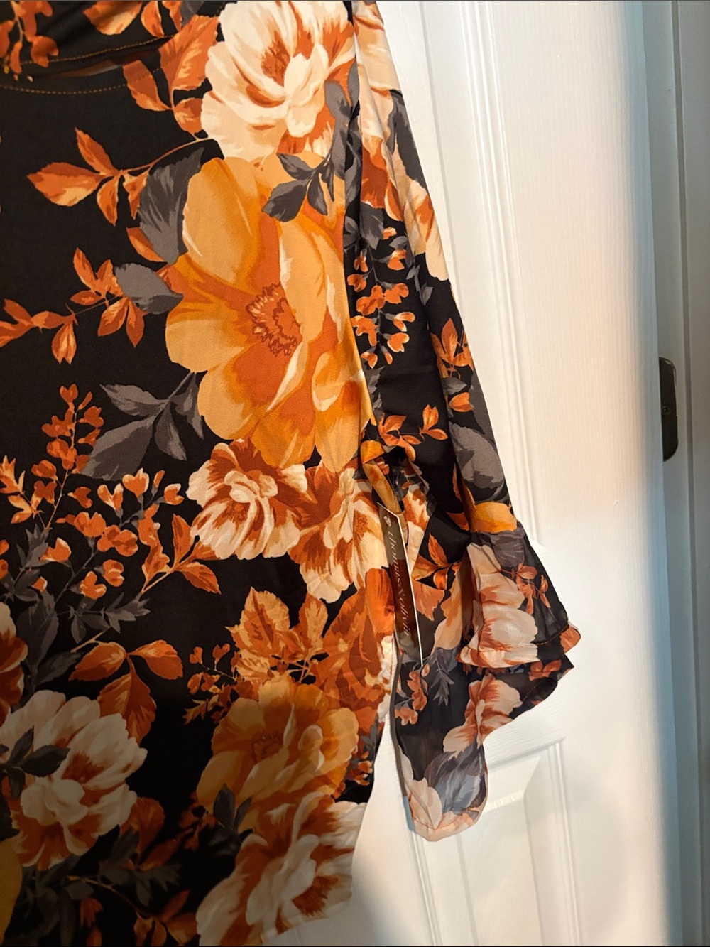 BNWT Thomas & Olivia Orange Floral Ruffle Sleeve Women's Top Women's Size XL - Picture 3 of 5